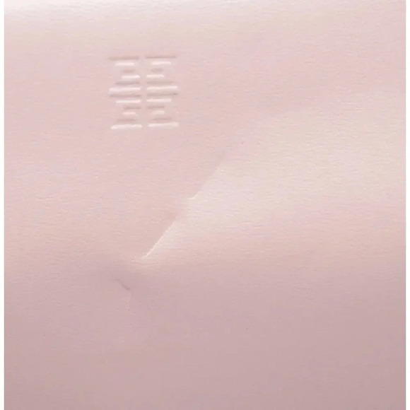 Givenchy x Chito Antigona Bag With Tag Effect Heart Print - Picture 7 of 13